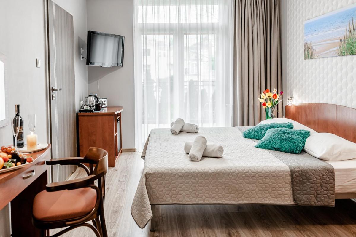 Świnoujście Hotel Cis מראה חיצוני תמונה