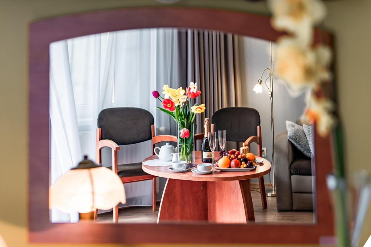 Świnoujście Hotel Cis מראה חיצוני תמונה