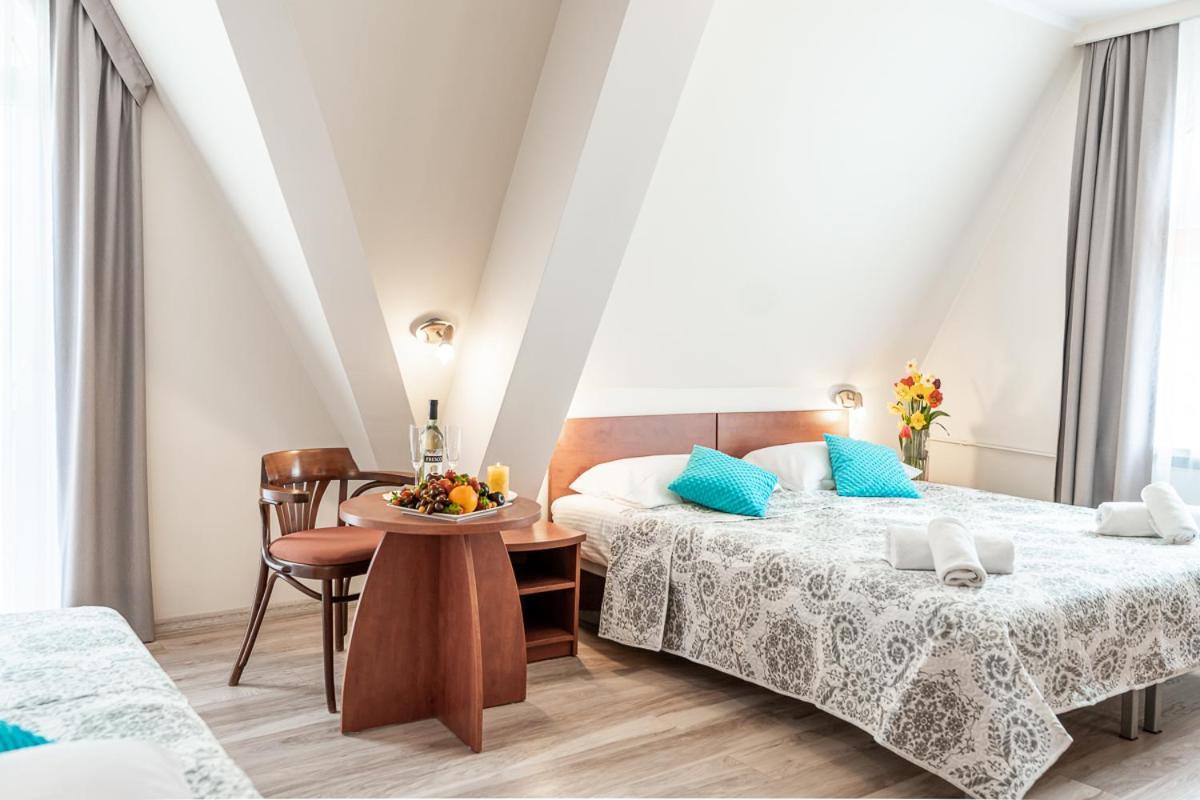 Świnoujście Hotel Cis מראה חיצוני תמונה
